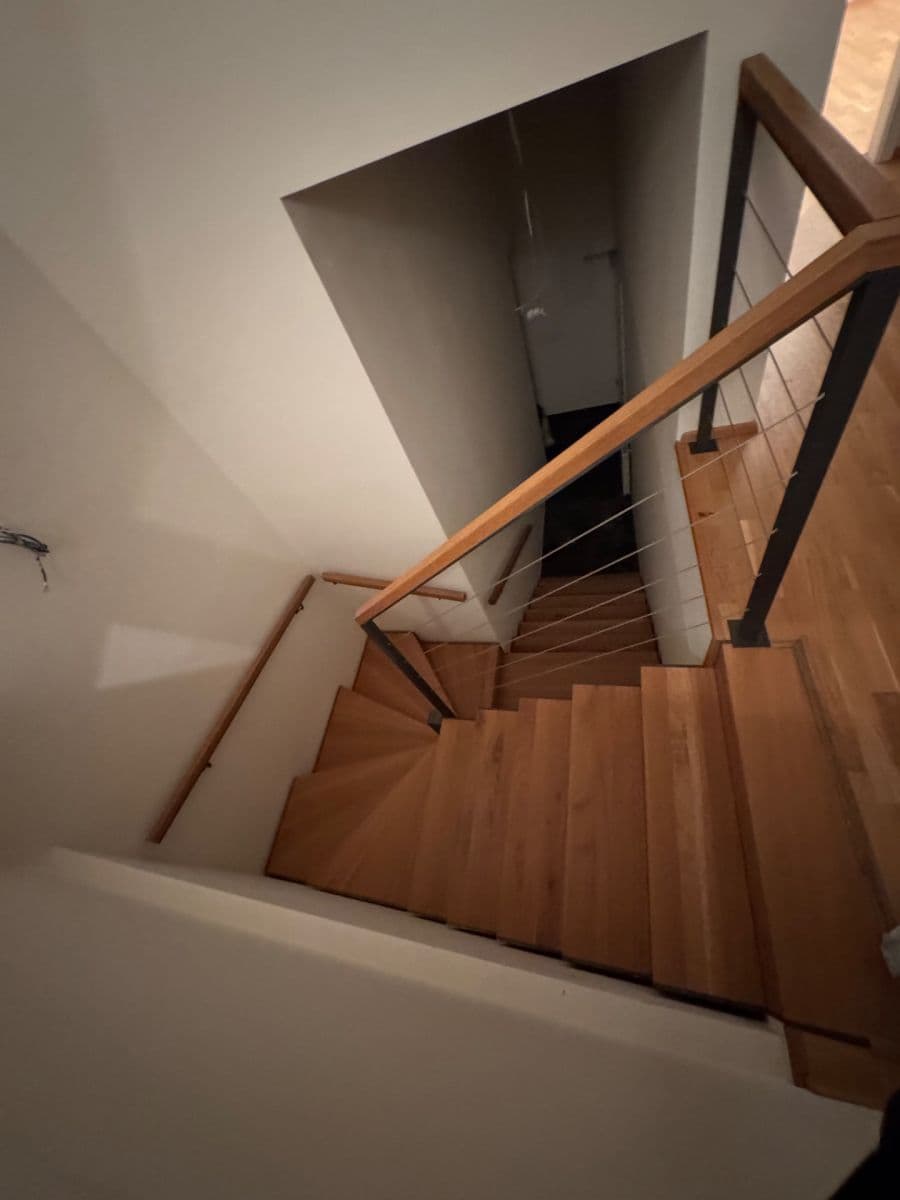 Prenájom bytu 2-izbový 85 m², Tyršova, Praha, Praha Prenájom bytu 2-izbový 85 m², Tyršova, Praha, Praha