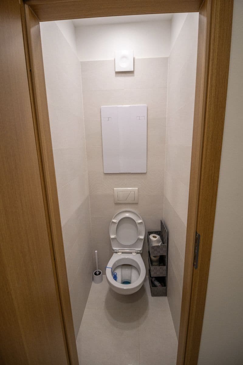 Prenájom bytu 2-izbový 37 m², Drobného, Dúbravka, Bratislavský kraj Prenájom bytu 2-izbový 37 m², Drobného, Dúbravka, Bratislavský kraj
