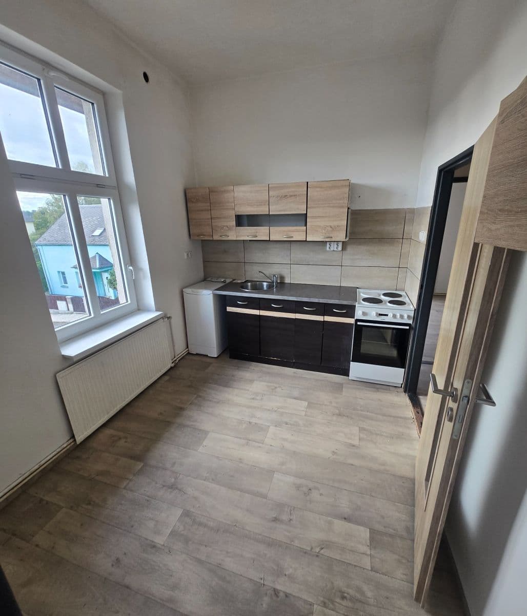 Prenájom bytu 2-izbový 55 m², Lidická, Česká Kamenice, Ústecký kraj Prenájom bytu 2-izbový 55 m², Lidická, Česká Kamenice, Ústecký kraj