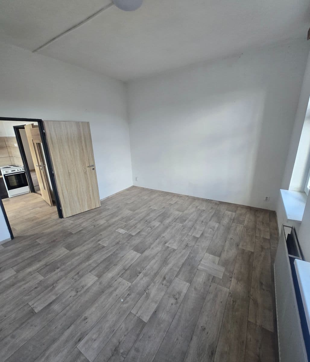 Prenájom bytu 2-izbový 55 m², Lidická, Česká Kamenice, Ústecký kraj Prenájom bytu 2-izbový 55 m², Lidická, Česká Kamenice, Ústecký kraj