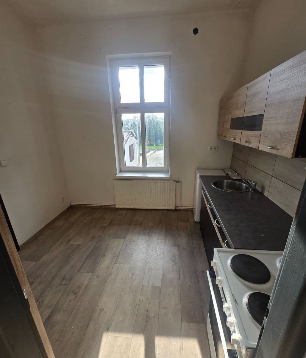 Prenájom bytu 2-izbový 55 m², Lidická, Česká Kamenice, Ústecký kraj Prenájom bytu 2-izbový 55 m², Lidická, Česká Kamenice, Ústecký kraj