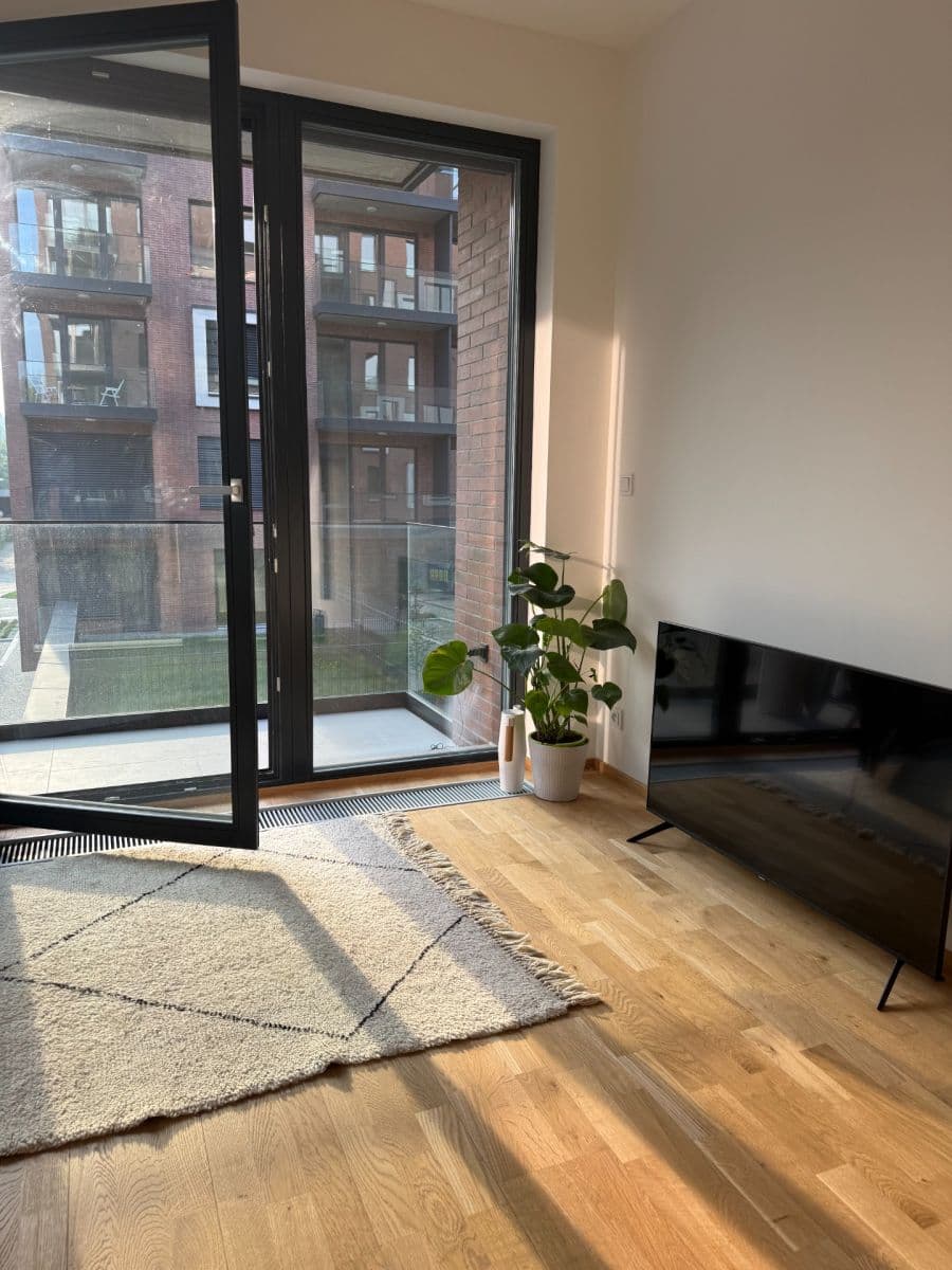 Prenájom bytu 2-izbový 51 m², Švarcova, Praha, Praha Prenájom bytu 2-izbový 51 m², Švarcova, Praha, Praha