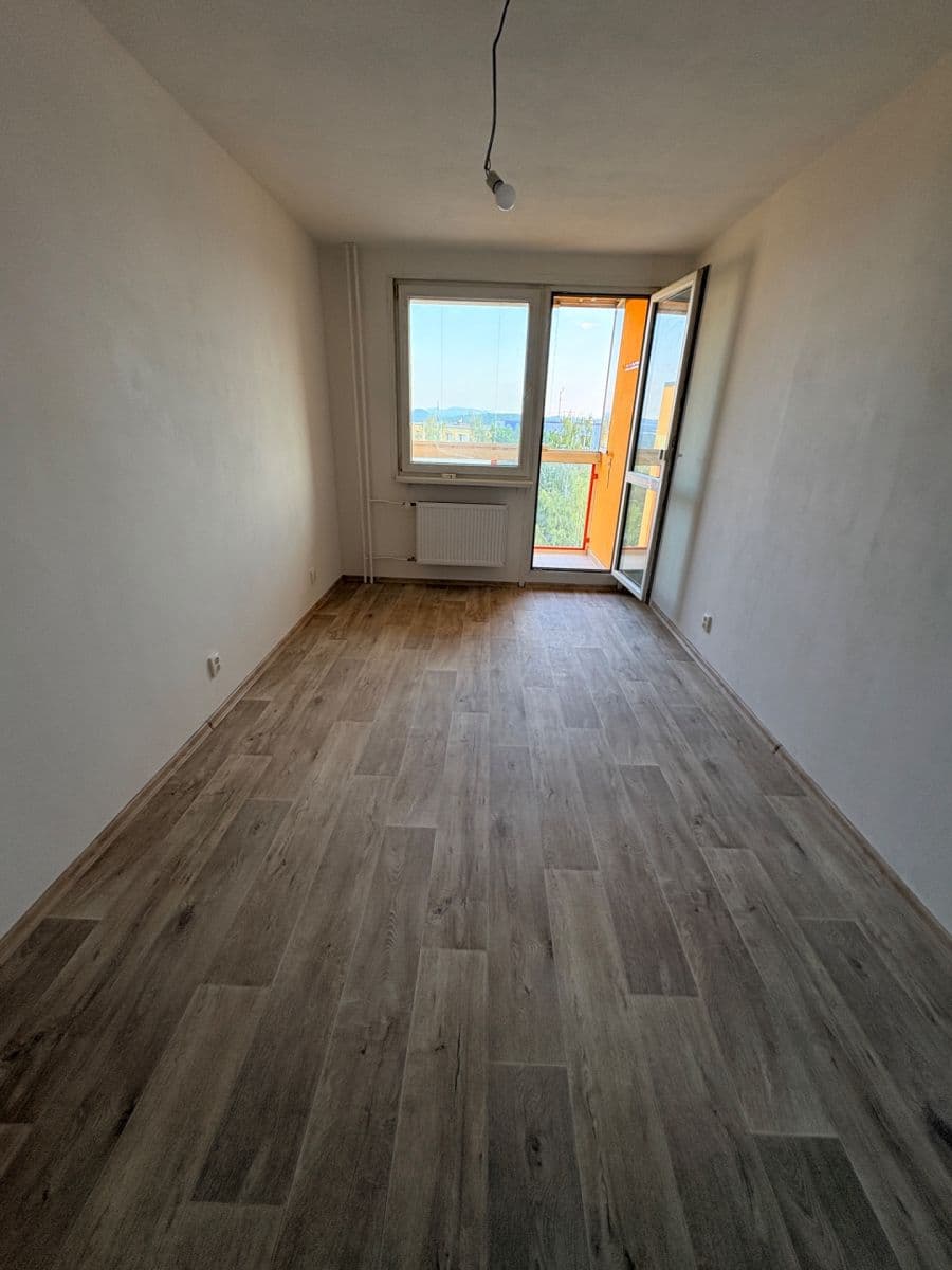 Prenájom bytu 2-izbový 40 m², Kutnohorská, Česká Lípa, Liberecký kraj Prenájom bytu 2-izbový 40 m², Kutnohorská, Česká Lípa, Liberecký kraj