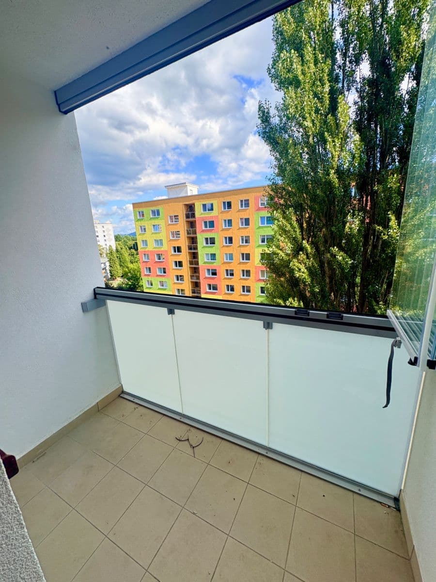 Prenájom bytu 2-izbový 40 m², Kutnohorská, Česká Lípa, Liberecký kraj Prenájom bytu 2-izbový 40 m², Kutnohorská, Česká Lípa, Liberecký kraj