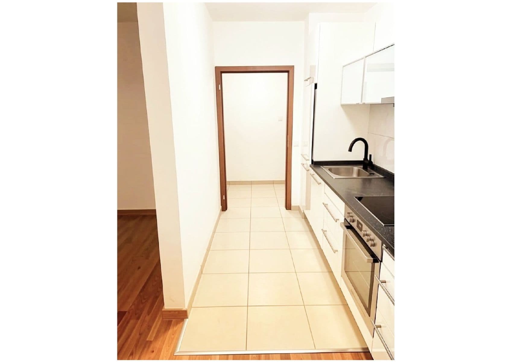 Predaj bytu 1-izbový 36 m², Plzeňská, Praha, Praha Predaj bytu 1-izbový 36 m², Plzeňská, Praha, Praha