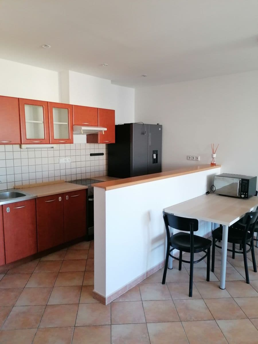 Prenájom bytu 2-izbový 59 m², Jeseniova, Praha, Praha Prenájom bytu 2-izbový 59 m², Jeseniova, Praha, Praha