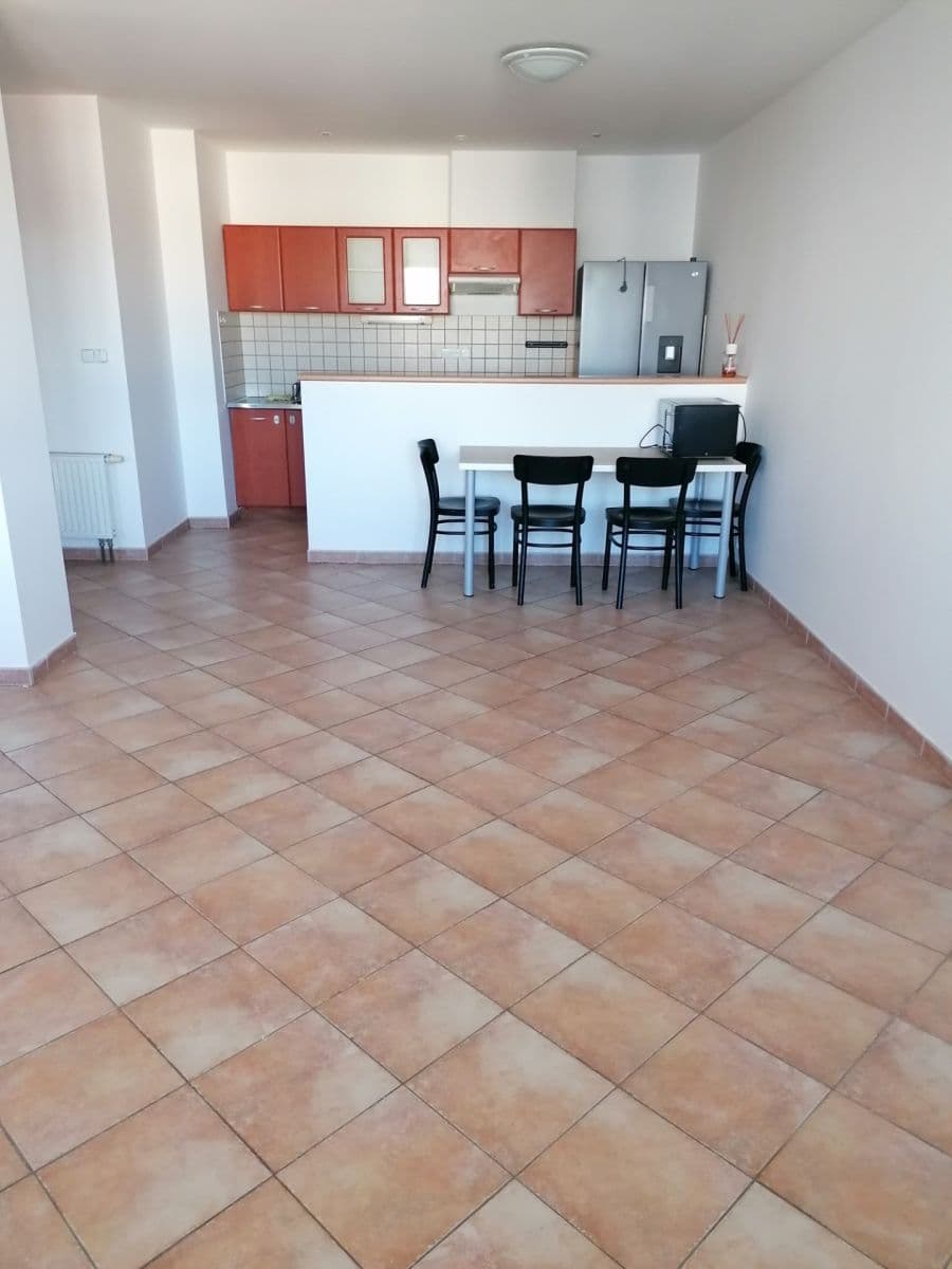 Prenájom bytu 2-izbový 59 m², Jeseniova, Praha, Praha Prenájom bytu 2-izbový 59 m², Jeseniova, Praha, Praha