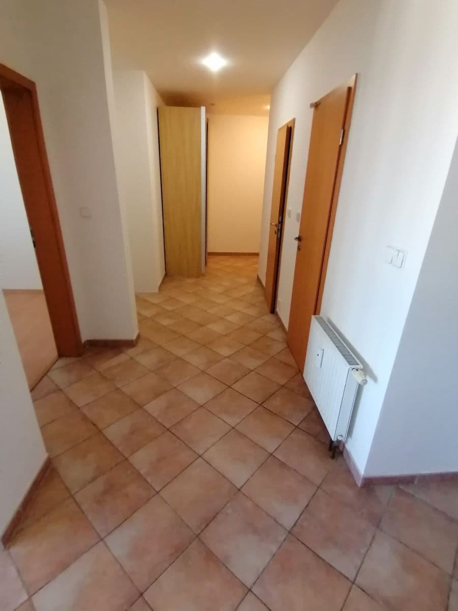 Prenájom bytu 2-izbový 59 m², Jeseniova, Praha, Praha Prenájom bytu 2-izbový 59 m², Jeseniova, Praha, Praha