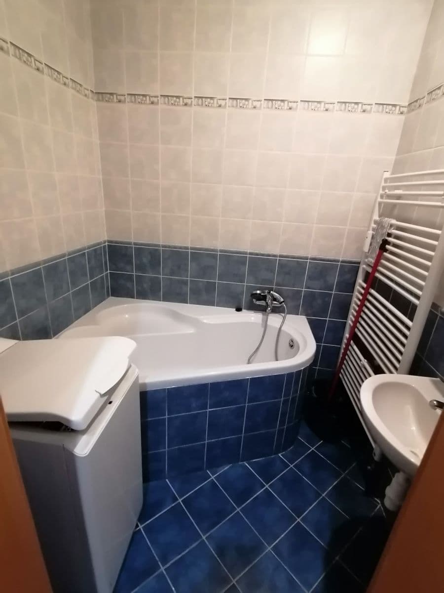 Prenájom bytu 2-izbový 59 m², Jeseniova, Praha, Praha Prenájom bytu 2-izbový 59 m², Jeseniova, Praha, Praha