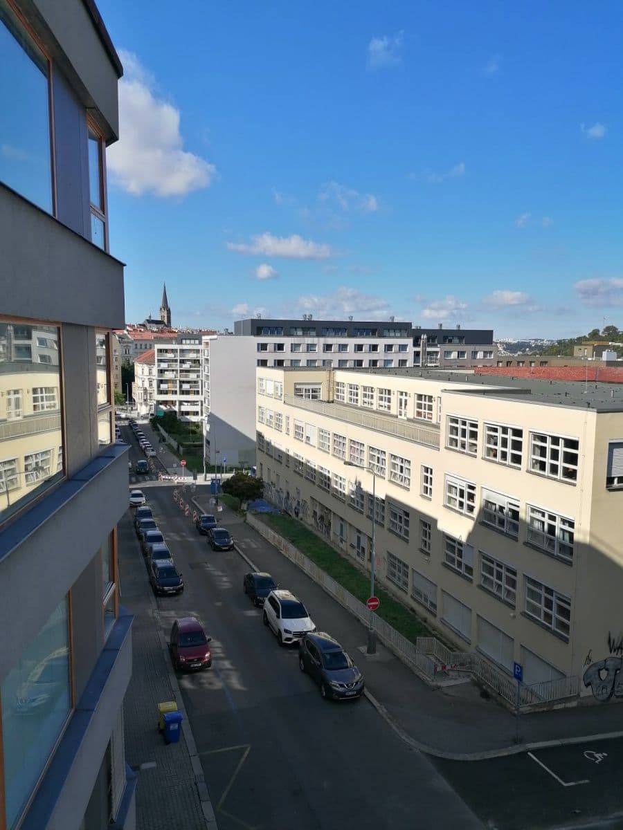 Prenájom bytu 2-izbový 59 m², Jeseniova, Praha, Praha Prenájom bytu 2-izbový 59 m², Jeseniova, Praha, Praha