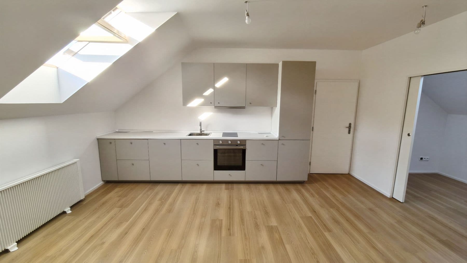 Prenájom bytu 2-izbový 46 m², Elišky Přemyslovny, Praha, Praha Prenájom bytu 2-izbový 46 m², Elišky Přemyslovny, Praha, Praha