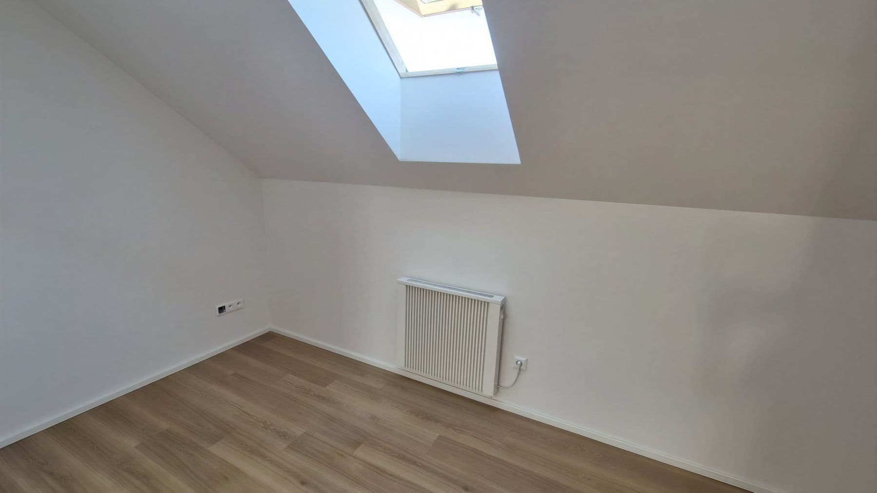 Prenájom bytu 2-izbový 46 m², Elišky Přemyslovny, Praha, Praha Prenájom bytu 2-izbový 46 m², Elišky Přemyslovny, Praha, Praha