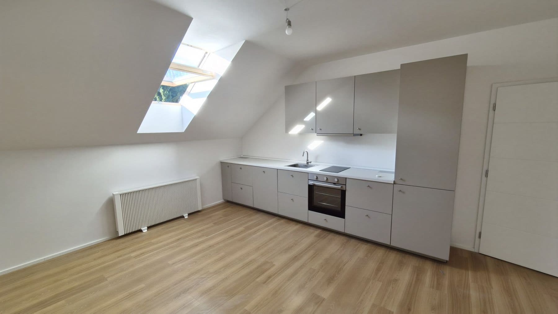 Prenájom bytu 2-izbový 46 m², Elišky Přemyslovny, Praha, Praha Prenájom bytu 2-izbový 46 m², Elišky Přemyslovny, Praha, Praha