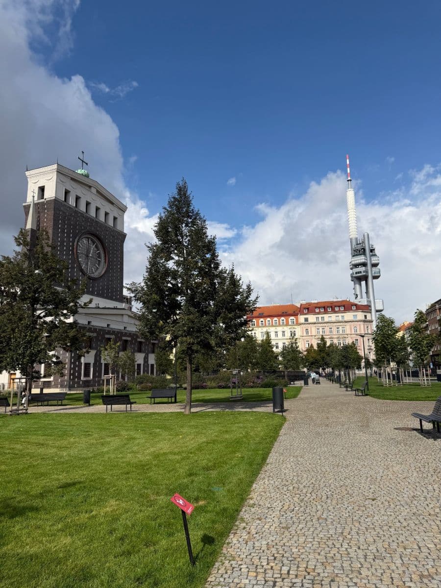 Prenájom bytu 3-izbový 104 m², Přemyslovská, Praha, Praha Prenájom bytu 3-izbový 104 m², Přemyslovská, Praha, Praha