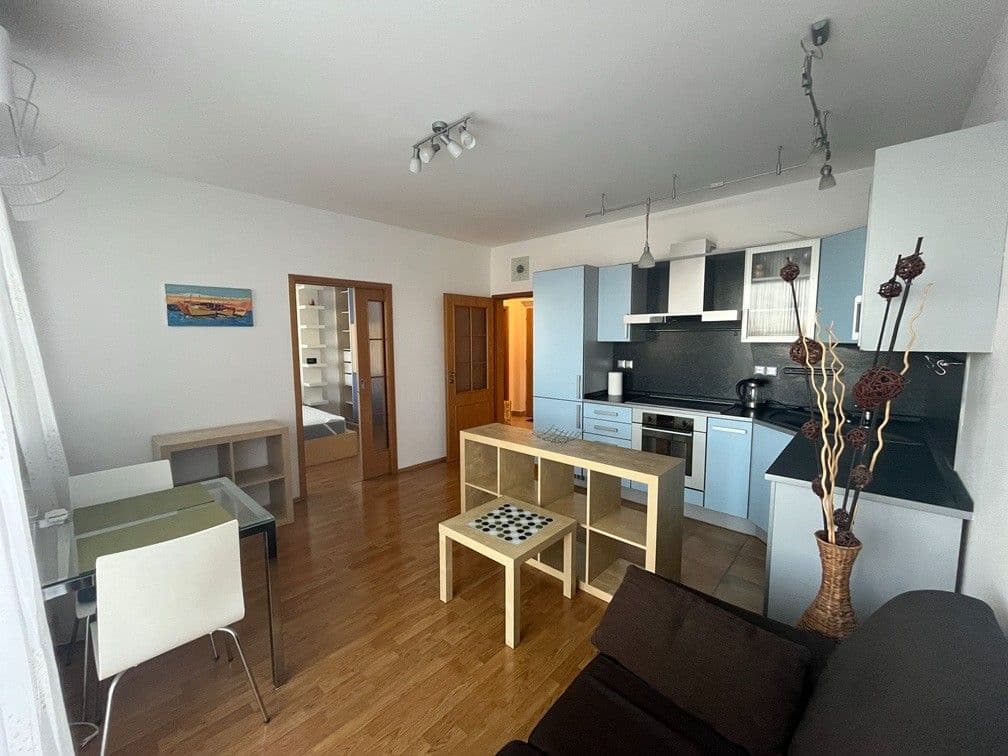Prenájom bytu 2-izbový 41 m², Novobohdalecká, Praha, Praha Prenájom bytu 2-izbový 41 m², Novobohdalecká, Praha, Praha