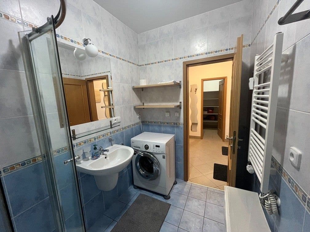 Prenájom bytu 2-izbový 41 m², Novobohdalecká, Praha, Praha Prenájom bytu 2-izbový 41 m², Novobohdalecká, Praha, Praha