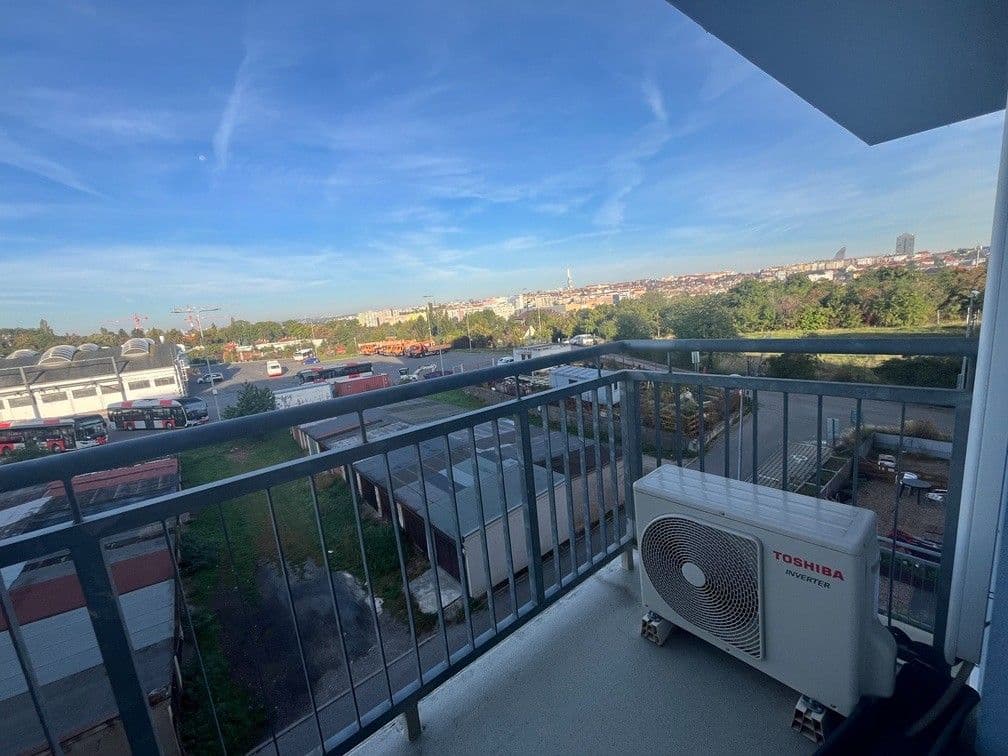 Prenájom bytu 2-izbový 41 m², Novobohdalecká, Praha, Praha Prenájom bytu 2-izbový 41 m², Novobohdalecká, Praha, Praha