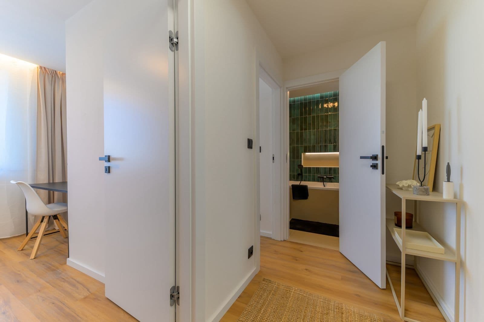 Prenájom bytu 4-izbový 64 m², Křejpského, Praha, Praha Prenájom bytu 4-izbový 64 m², Křejpského, Praha, Praha