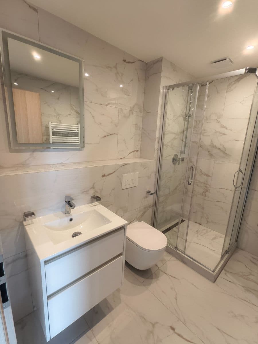 Predaj bytu 5-izbový 119 m², Veselovského, Praha, Praha Predaj bytu 5-izbový 119 m², Veselovského, Praha, Praha