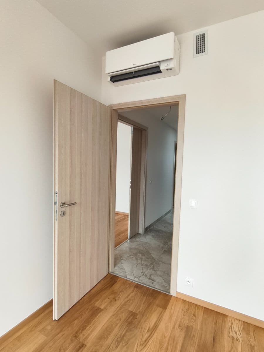 Predaj bytu 5-izbový 119 m², Veselovského, Praha, Praha Predaj bytu 5-izbový 119 m², Veselovského, Praha, Praha