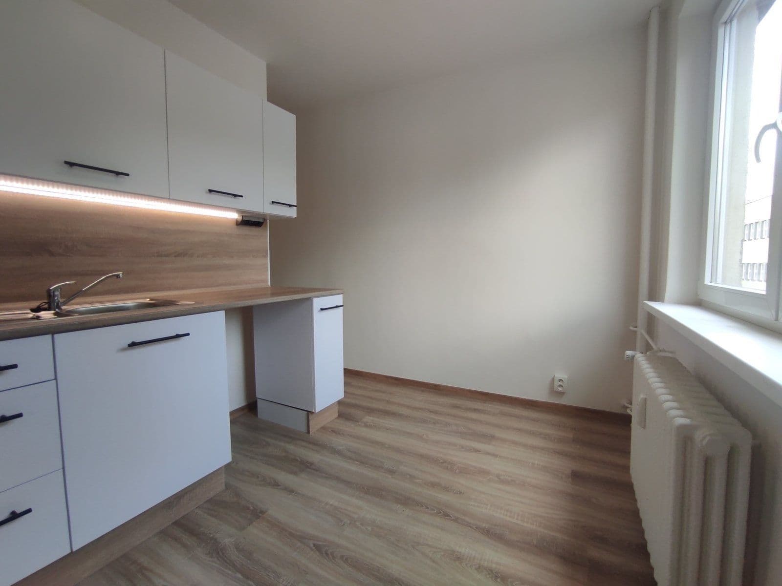 Prenájom bytu 2-izbový 57 m², Osvobození, Orlová, Moravskoslezský kraj Prenájom bytu 2-izbový 57 m², Osvobození, Orlová, Moravskoslezský kraj