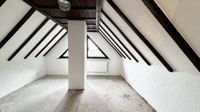 Predaj domu 216 m², pozemok 312 m², Heimstraße 29, Hirschaid, Bavorsko Predaj domu 216 m², pozemok 312 m², Heimstraße 29, Hirschaid, Bavorsko