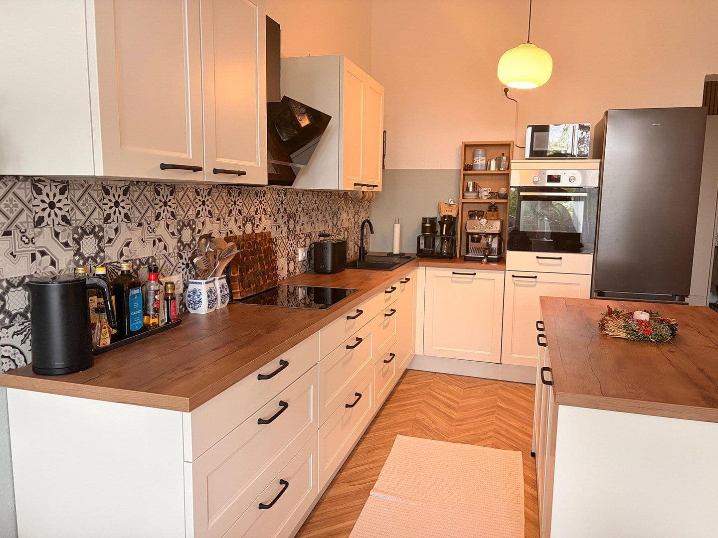 Prenájom bytu 4-izbový 120 m², Markgrafenstrasse 4, Magdeburg, Sasko-Anhaltsko Prenájom bytu 4-izbový 120 m², Markgrafenstrasse 4, Magdeburg, Sasko-Anhaltsko