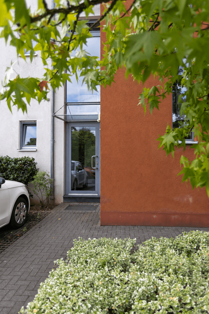Prenájom bytu 3-izbový 112 m², George-C.-Marshall-Ring 80, Oberursel (Taunus), Hesensko Prenájom bytu 3-izbový 112 m², George-C.-Marshall-Ring 80, Oberursel (Taunus), Hesensko