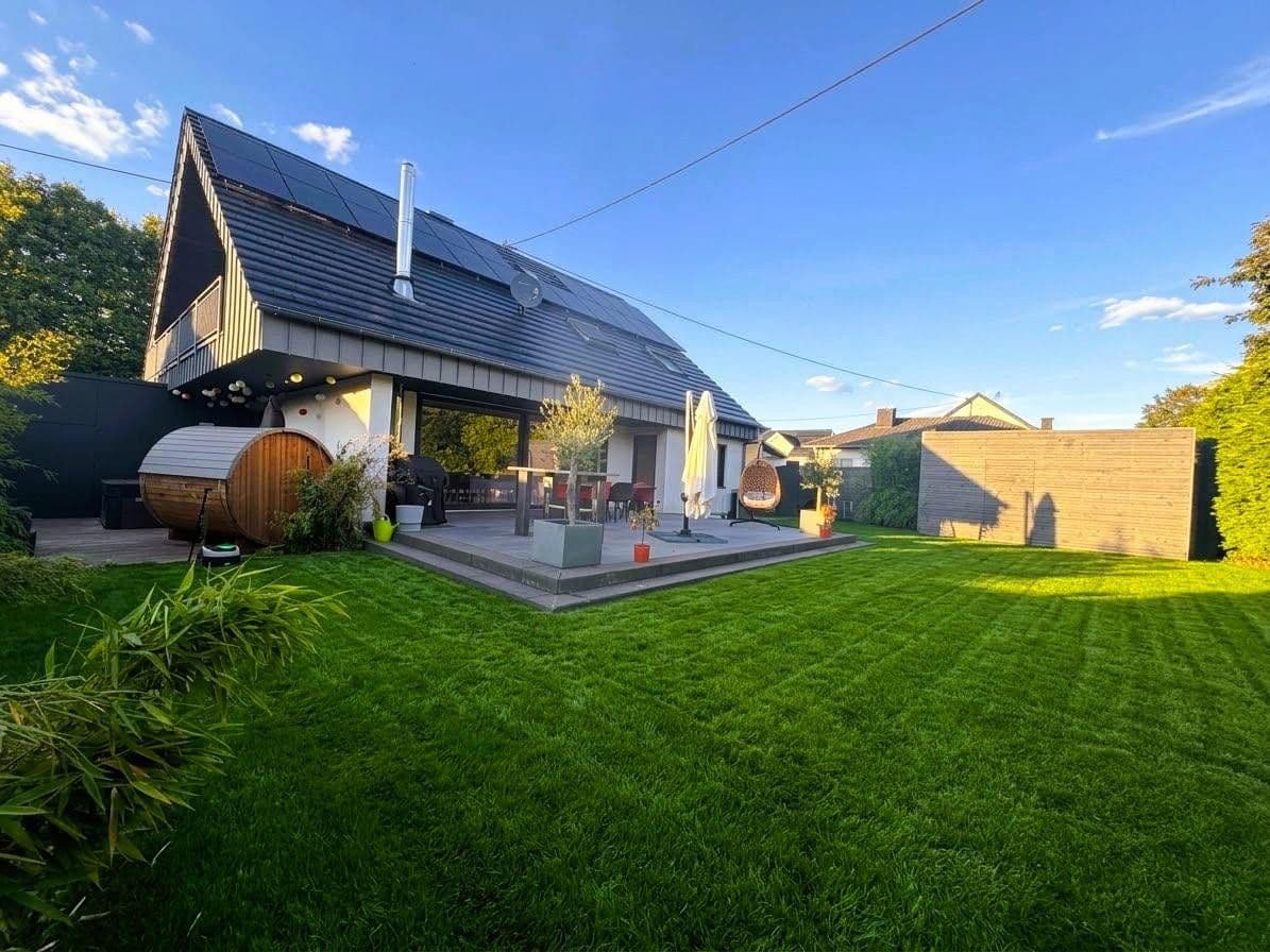 Predaj domu 220 m², pozemok 757 m², Osburg, Porýnie-Falcko Predaj domu 220 m², pozemok 757 m², Osburg, Porýnie-Falcko