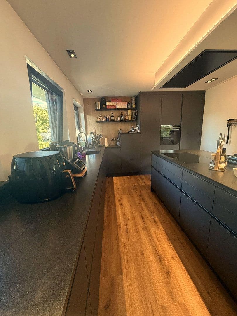 Predaj domu 220 m², pozemok 757 m², Osburg, Porýnie-Falcko Predaj domu 220 m², pozemok 757 m², Osburg, Porýnie-Falcko
