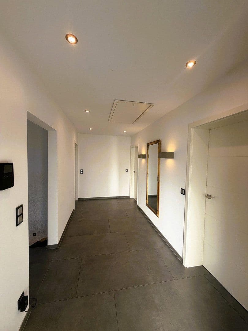 Predaj domu 220 m², pozemok 757 m², Osburg, Porýnie-Falcko Predaj domu 220 m², pozemok 757 m², Osburg, Porýnie-Falcko