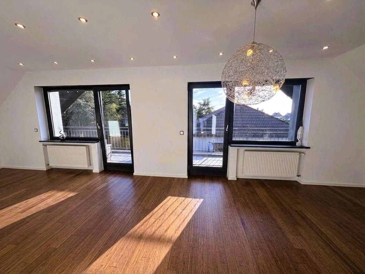Predaj domu 220 m², pozemok 757 m², Osburg, Porýnie-Falcko Predaj domu 220 m², pozemok 757 m², Osburg, Porýnie-Falcko