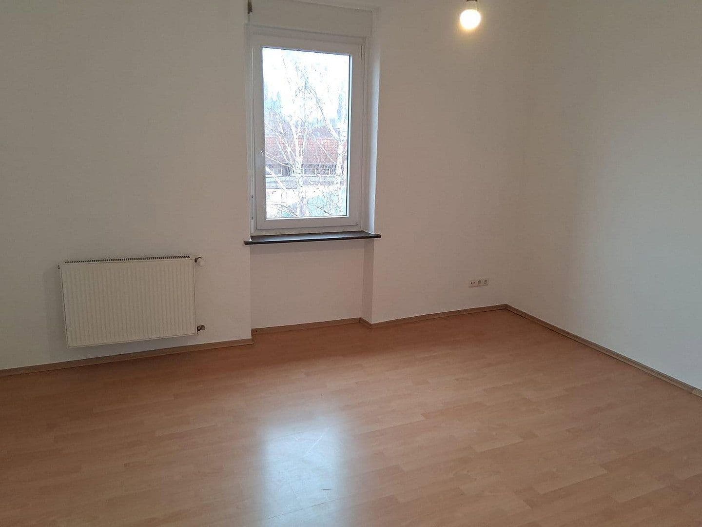 Prenájom bytu 3-izbový 75 m², Ludwigstrasse 42, Worms, Porýnie-Falcko Prenájom bytu 3-izbový 75 m², Ludwigstrasse 42, Worms, Porýnie-Falcko