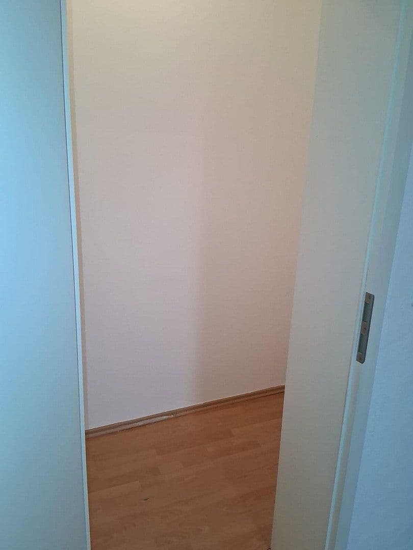 Prenájom bytu 3-izbový 75 m², Ludwigstrasse 42, Worms, Porýnie-Falcko Prenájom bytu 3-izbový 75 m², Ludwigstrasse 42, Worms, Porýnie-Falcko