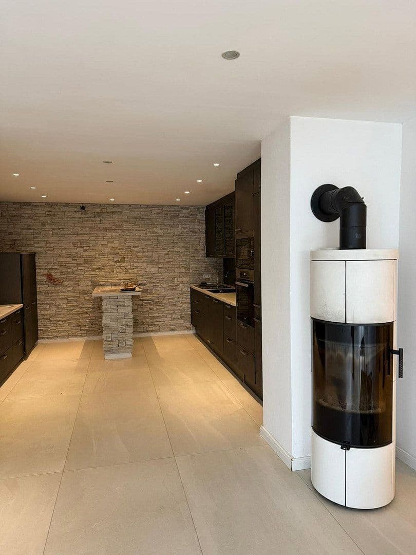 Prenájom bytu 3-izbový 90 m², Mittelweg, Pohlheim, Hesensko Prenájom bytu 3-izbový 90 m², Mittelweg, Pohlheim, Hesensko