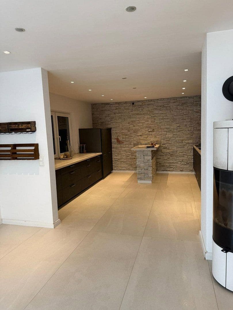 Prenájom bytu 3-izbový 90 m², Mittelweg, Pohlheim, Hesensko Prenájom bytu 3-izbový 90 m², Mittelweg, Pohlheim, Hesensko