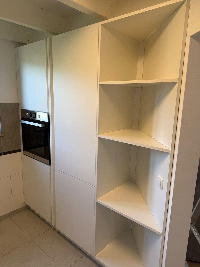 Prenájom bytu 5-izbový 92 m², In der Heinrichsburg 13, Mosbach, Bádensko-Wurttembersko Prenájom bytu 5-izbový 92 m², In der Heinrichsburg 13, Mosbach, Bádensko-Wurttembersko