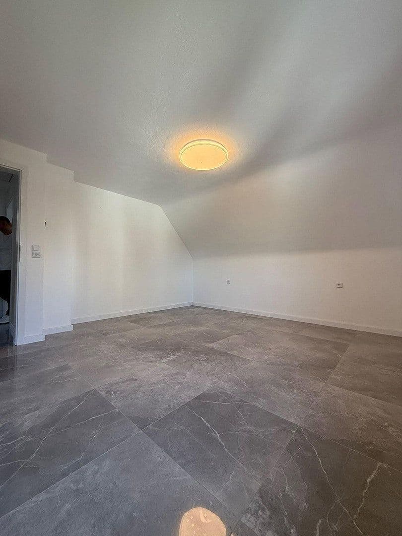 Predaj domu 120 m², pozemok 527 m², Dr. Rau Str. 27, Leipheim, Bavorsko Predaj domu 120 m², pozemok 527 m², Dr. Rau Str. 27, Leipheim, Bavorsko
