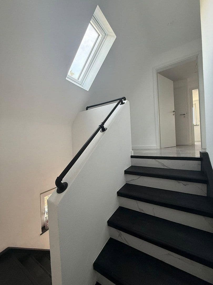 Predaj domu 120 m², pozemok 527 m², Dr. Rau Str. 27, Leipheim, Bavorsko Predaj domu 120 m², pozemok 527 m², Dr. Rau Str. 27, Leipheim, Bavorsko