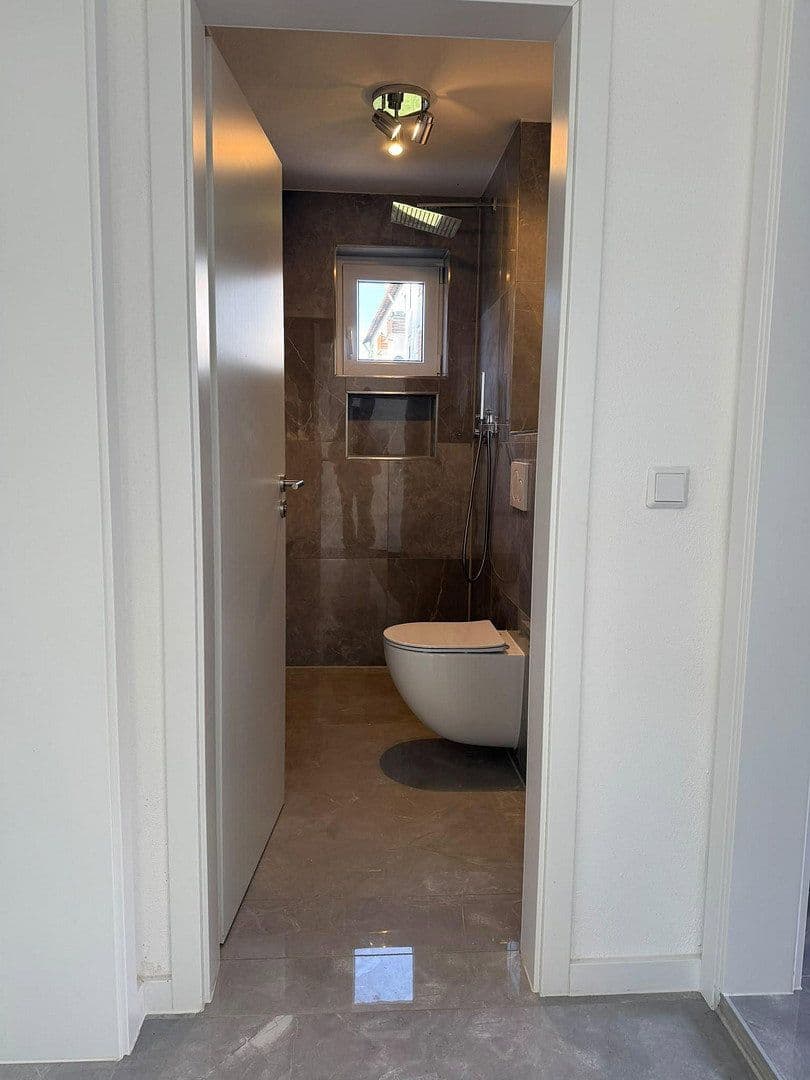 Predaj domu 120 m², pozemok 527 m², Dr. Rau Str. 27, Leipheim, Bavorsko Predaj domu 120 m², pozemok 527 m², Dr. Rau Str. 27, Leipheim, Bavorsko