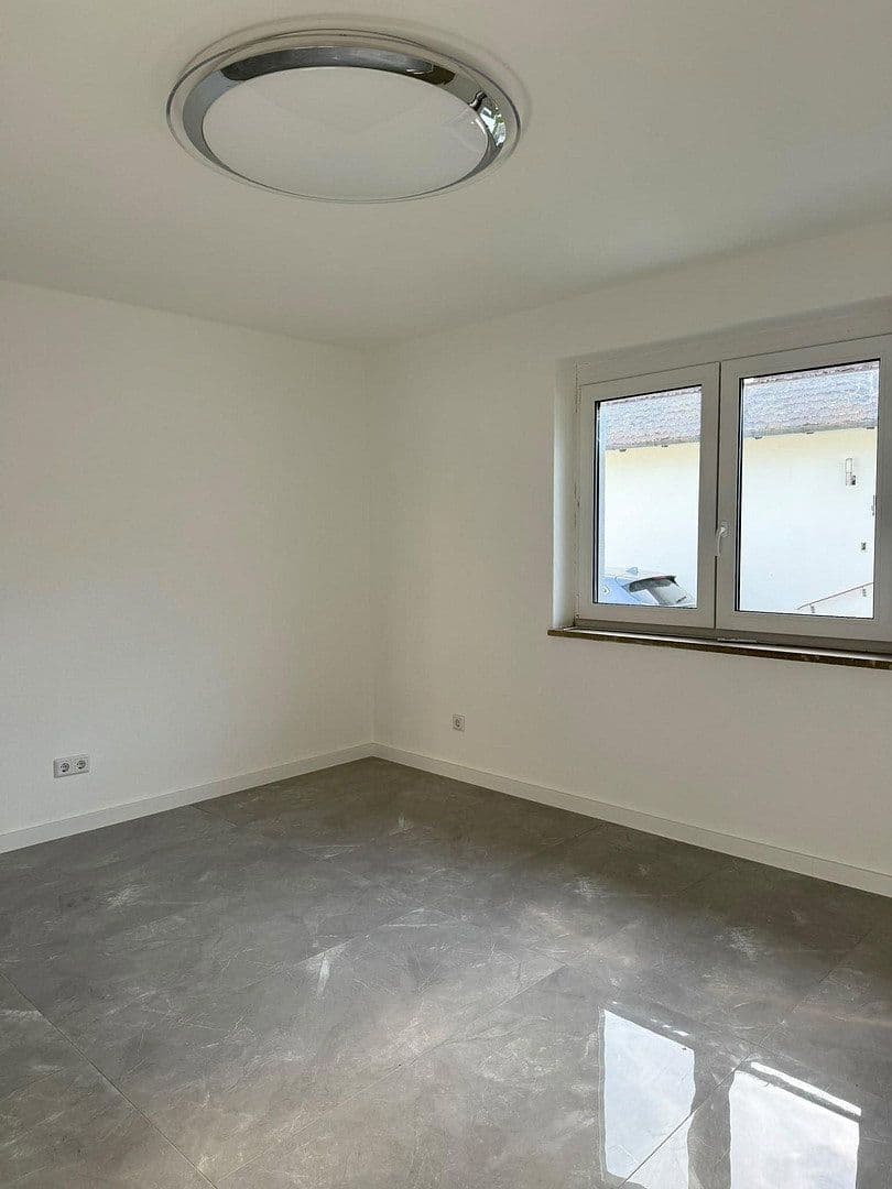 Predaj domu 120 m², pozemok 527 m², Dr. Rau Str. 27, Leipheim, Bavorsko Predaj domu 120 m², pozemok 527 m², Dr. Rau Str. 27, Leipheim, Bavorsko