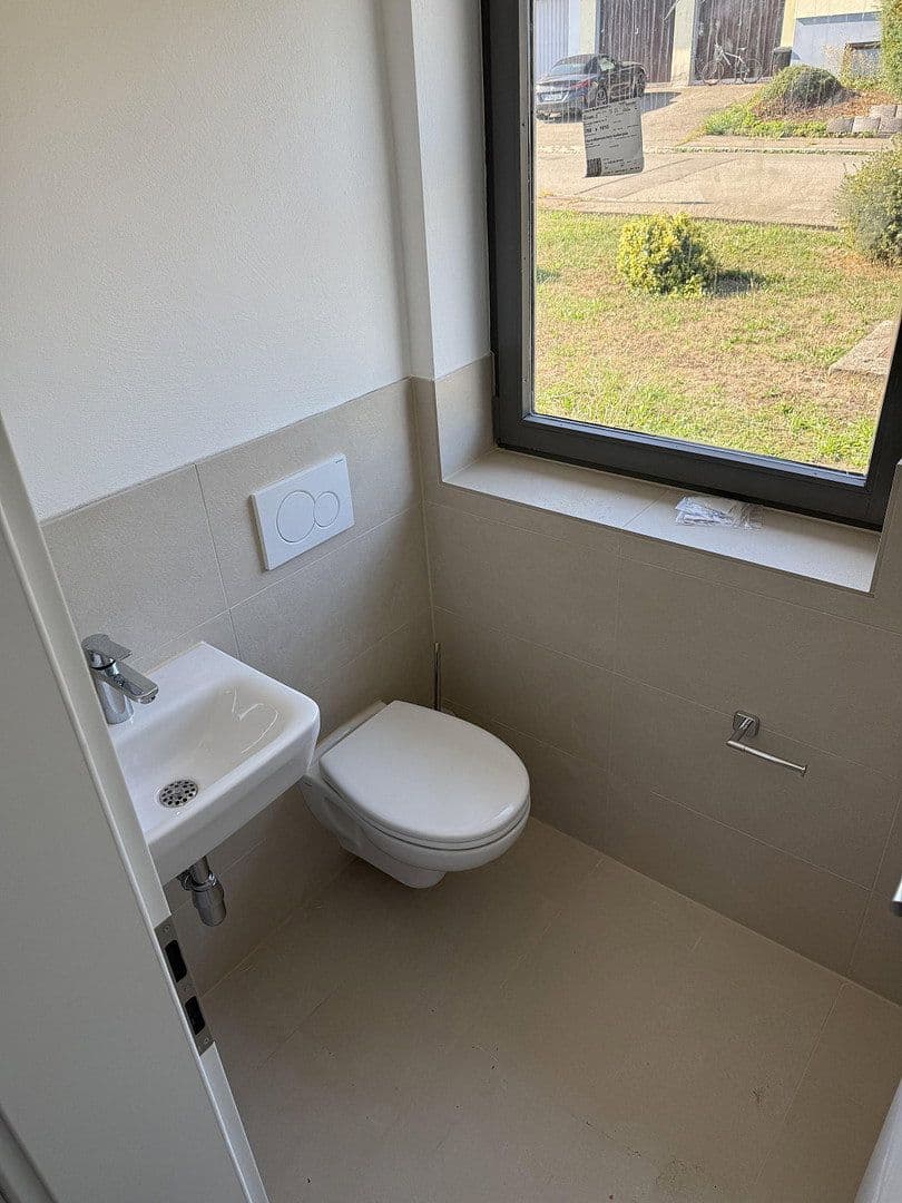 Prenájom bytu 5-izbový 181 m², Donaueschingen, Bádensko-Wurttembersko Prenájom bytu 5-izbový 181 m², Donaueschingen, Bádensko-Wurttembersko