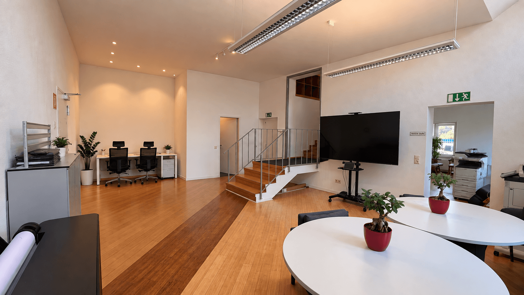 Prenájom kancelárie 395 m², Plockstrasse 12, Düsseldorf, Severné Porýnie - Westfálsko Prenájom kancelárie 395 m², Plockstrasse 12, Düsseldorf, Severné Porýnie - Westfálsko