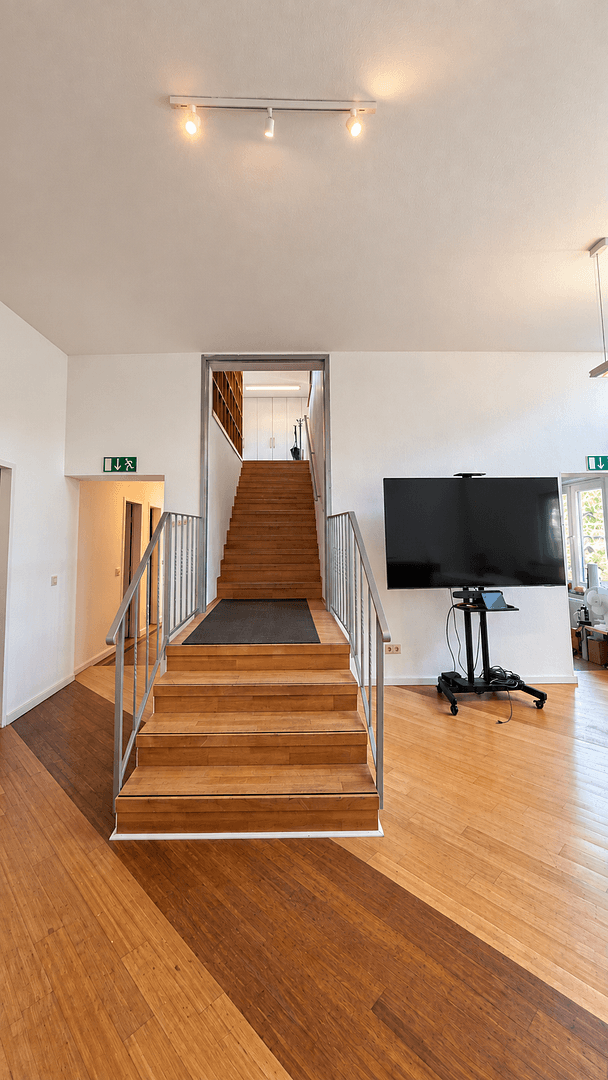 Prenájom kancelárie 395 m², Plockstrasse 12, Düsseldorf, Severné Porýnie - Westfálsko Prenájom kancelárie 395 m², Plockstrasse 12, Düsseldorf, Severné Porýnie - Westfálsko