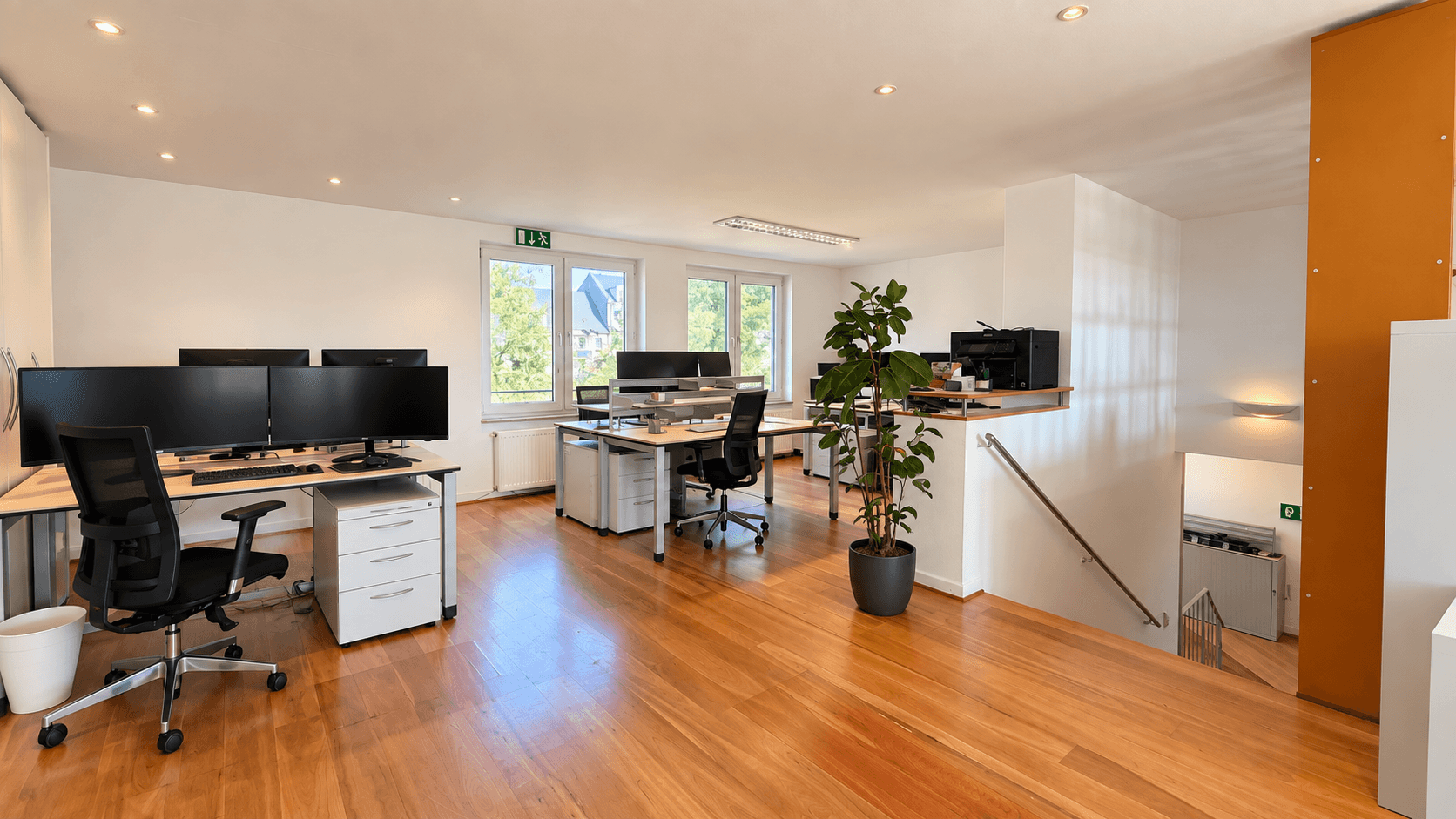 Prenájom kancelárie 395 m², Plockstrasse 12, Düsseldorf, Severné Porýnie - Westfálsko Prenájom kancelárie 395 m², Plockstrasse 12, Düsseldorf, Severné Porýnie - Westfálsko