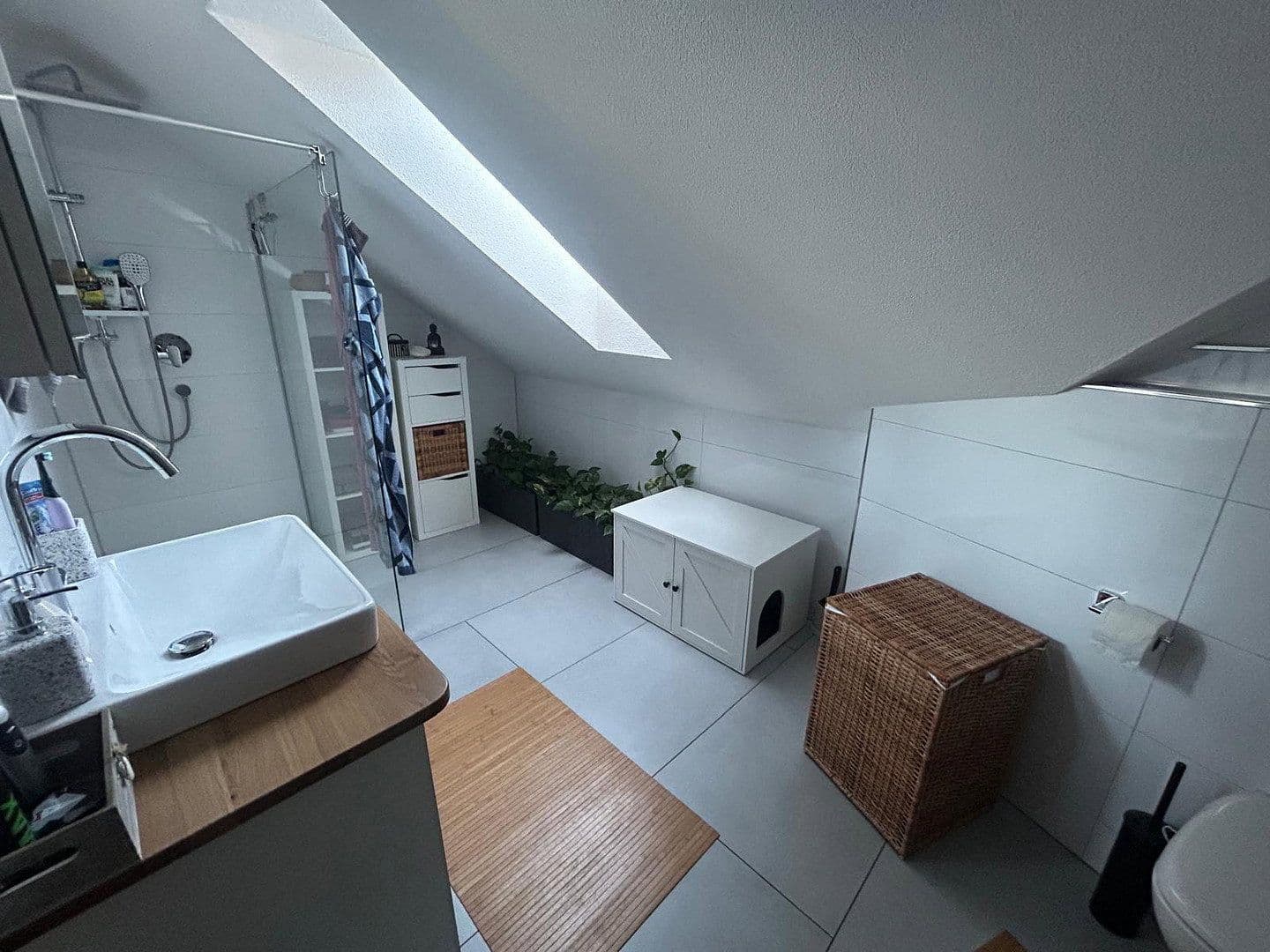 Prenájom bytu 3-izbový 92 m², Schwarzwaldstrasse 11, Straubenhardt, Bádensko-Wurttembersko Prenájom bytu 3-izbový 92 m², Schwarzwaldstrasse 11, Straubenhardt, Bádensko-Wurttembersko