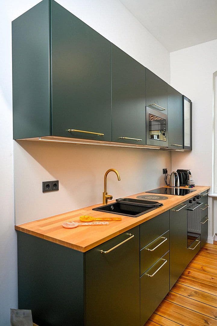 Prenájom bytu 2-izbový 65 m², Berlin, Berlín Prenájom bytu 2-izbový 65 m², Berlin, Berlín