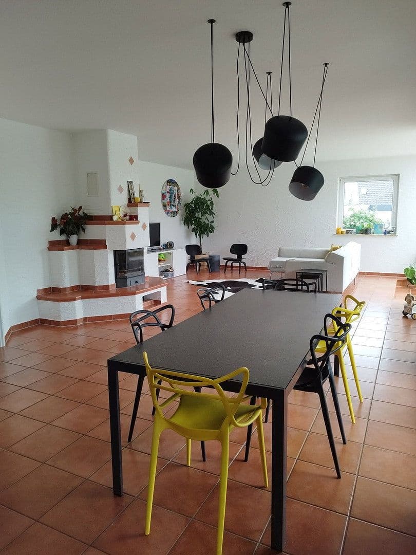 Predaj domu 228 m², pozemok 737 m², Fraunhoferstr. 9, Andernach, Porýnie-Falcko Predaj domu 228 m², pozemok 737 m², Fraunhoferstr. 9, Andernach, Porýnie-Falcko