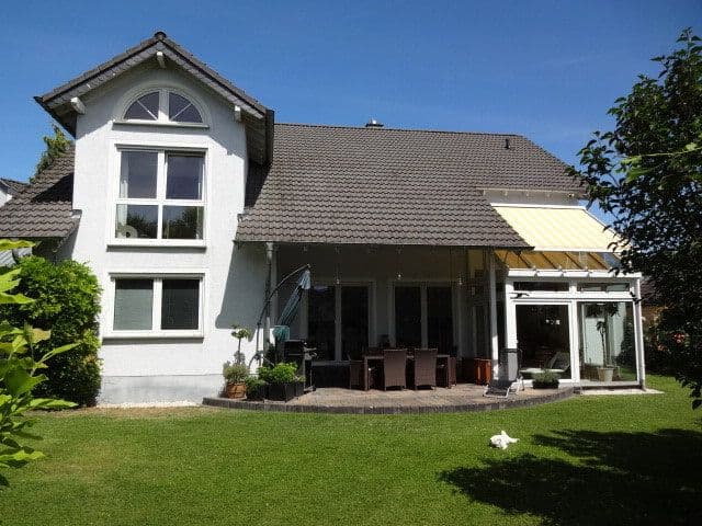 Predaj domu 228 m², pozemok 737 m², Fraunhoferstr. 9, Andernach, Porýnie-Falcko Predaj domu 228 m², pozemok 737 m², Fraunhoferstr. 9, Andernach, Porýnie-Falcko