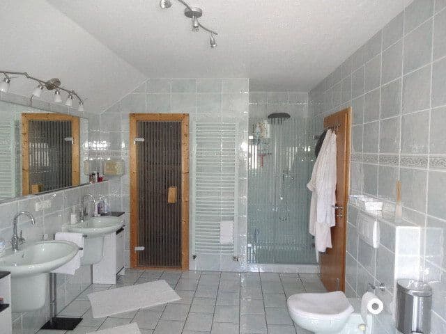 Predaj domu 228 m², pozemok 737 m², Fraunhoferstr. 9, Andernach, Porýnie-Falcko Predaj domu 228 m², pozemok 737 m², Fraunhoferstr. 9, Andernach, Porýnie-Falcko